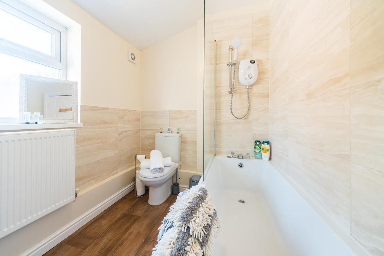 3 Bedroom-5 Beds Newland Ave King'S Palace Leisure-Contractor-Heart Of Hull Amenities Kingston upon Hull Eksteriør bilde