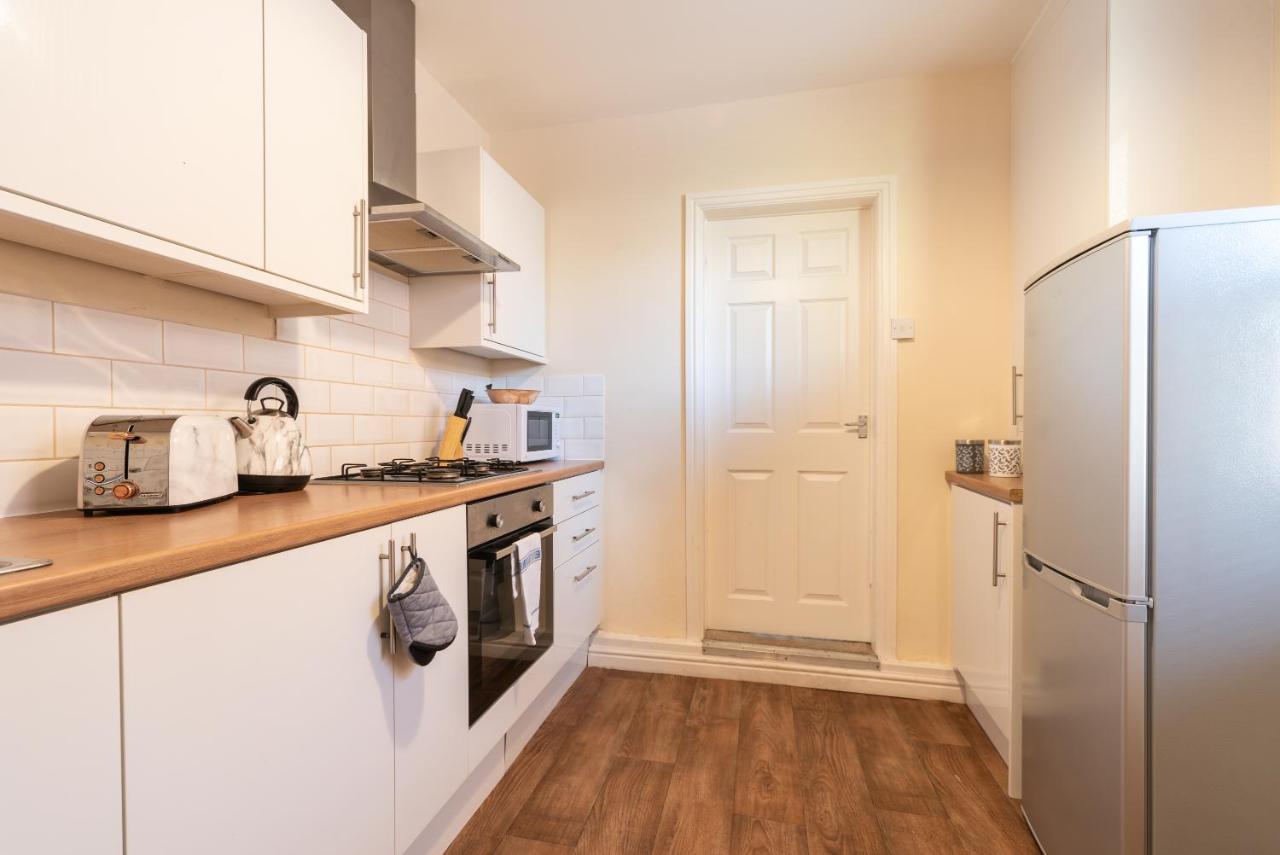 3 Bedroom-5 Beds Newland Ave King'S Palace Leisure-Contractor-Heart Of Hull Amenities Kingston upon Hull Eksteriør bilde