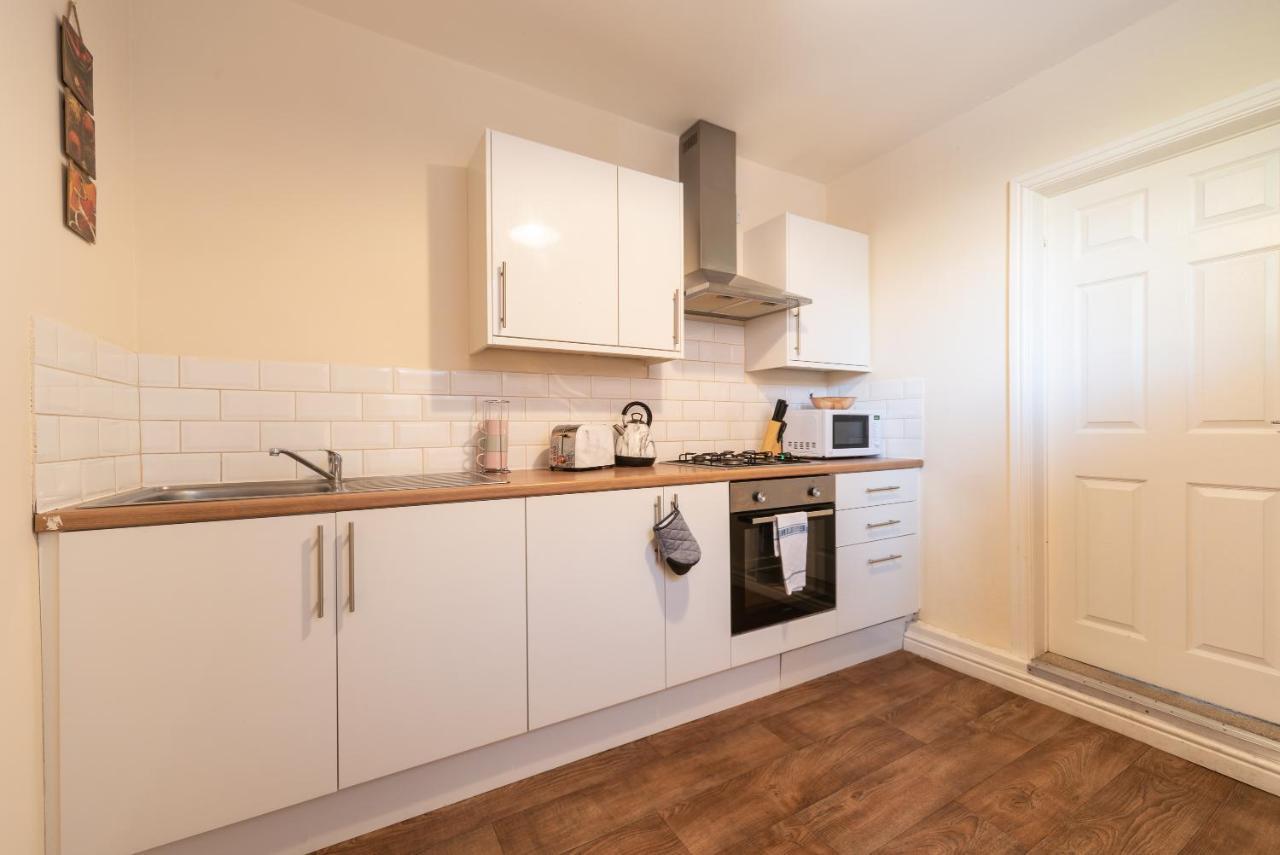 3 Bedroom-5 Beds Newland Ave King'S Palace Leisure-Contractor-Heart Of Hull Amenities Kingston upon Hull Eksteriør bilde
